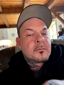 Snapshot of rockhardtatz chatting on November 2025 03:01:01 PM rockhardtatz online show from November 2025 03:01:01 PM