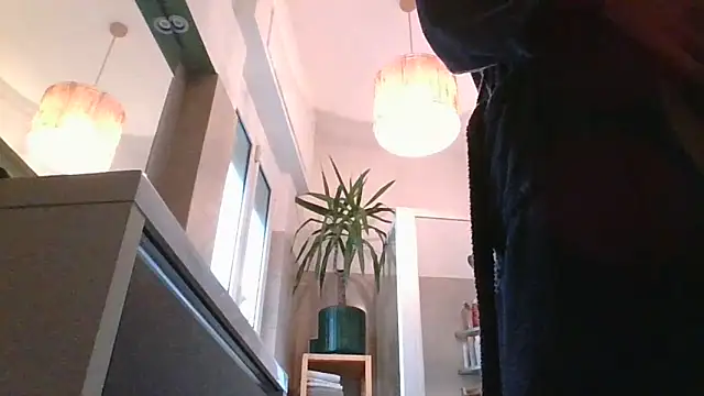 Snapshot of CuteDaddy92 chatting on November 2025 01:33:02 PM CuteDaddy92 online show from November 2025 01:33:02 PM