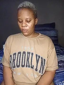 Emmylove-xr25 online show from February 2026 08:29:02 PM