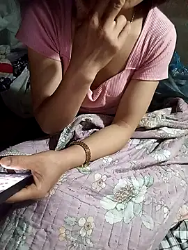 Lynn-122 online show from April 2026 07:07:02 PM