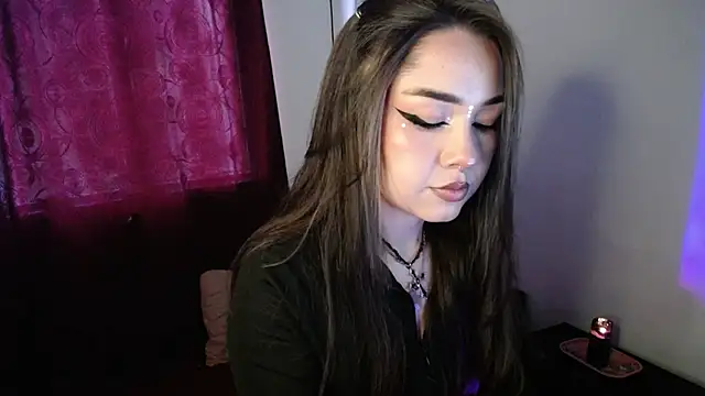 Snapshot of _Pariiss chatting on March 2026 10:11:01 PM Pariiss online show from March 2026 10:11:01 PM