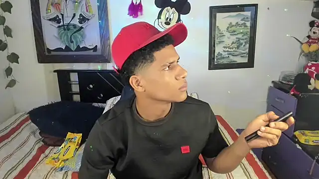 Snapshot of JUANBIGCOCK21CM chatting on November 2025 11:37:01 PM JUANBIGCOCK21CM online show from November 2025 11:37:01 PM