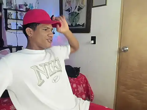 Snapshot of JUANBIGCOCK21CM chatting on December 2025 08:30:01 AM JUANBIGCOCK21CM online show from December 2025 08:30:01 AM