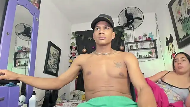 Snapshot of JUANBIGCOCK21CM chatting on December 2025 03:15:01 AM JUANBIGCOCK21CM online show from December 2025 03:15:01 AM