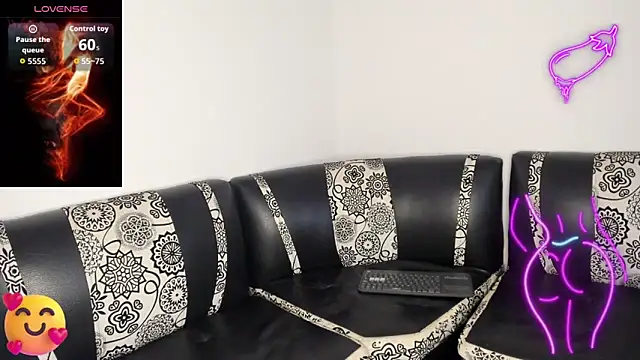 Snapshot of JUANBIGCOCK21CM chatting on April 2026 06:09:01 PM JUANBIGCOCK21CM online show from April 2026 06:09:01 PM