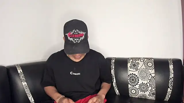 Snapshot of JUANBIGCOCK21CM chatting on April 2026 06:52:01 PM JUANBIGCOCK21CM online show from April 2026 06:52:01 PM