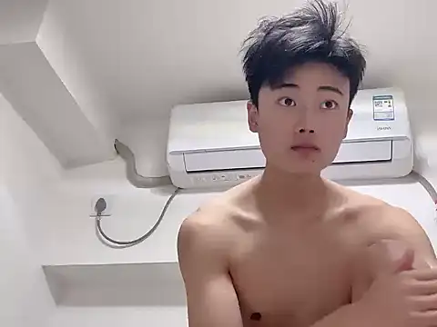 Snapshot of zcjzcj1357 chatting on November 2025 12:37:02 PM zcjzcj1357 online show from November 2025 12:37:02 PM