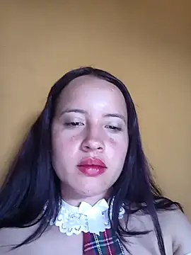 Snapshot of Chloe_2-4 chatting on November 2025 09:04:02 PM Chloe 2-4 online show from November 2025 09:04:02 PM