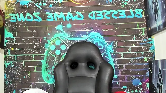 Timmy Kiing  online show from August 2026 09:39:02 PM