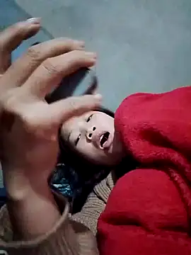 Yumiik2kk online show from November 2025 09:47:01 PM