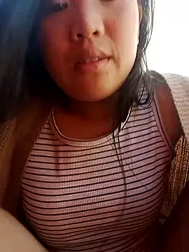 Yumiik2kk online show from November 2025 06:28:01 AM