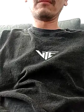 Snapshot of erosbiarg chatting on November 2025 10:13:02 AM erosbiarg online show from November 2025 10:13:02 AM