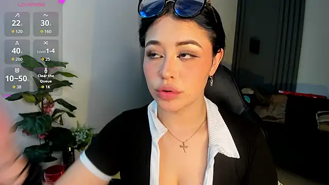Snapshot of Dakhota_Rouge chatting on June 2026 04:10:02 AM Dakhota Rouge online show from June 2026 04:10:02 AM