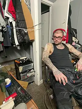 Snapshot of trickydickydaddy chatting on March 2026 06:21:01 AM trickydickydaddy online show from March 2026 06:21:01 AM