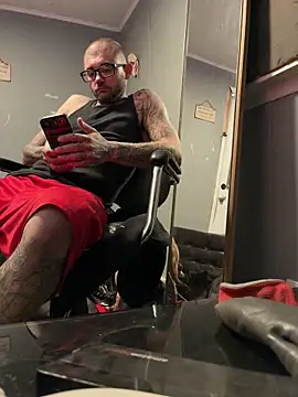 Snapshot of trickydickydaddy chatting on April 2026 06:46:01 PM trickydickydaddy online show from April 2026 06:46:01 PM