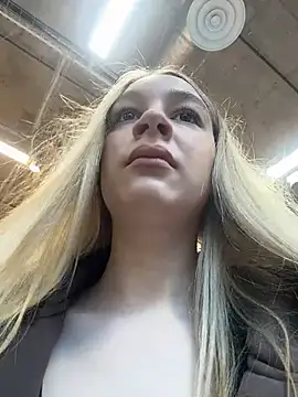 SashaCatt online show from April 2026 08:17:02 AM