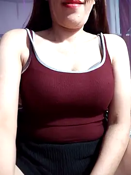 Hini68 online show from December 2025 01:18:02 PM