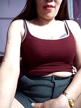 Hini68 online show from December 2025 01:30:01 PM