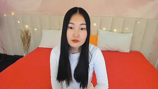 LanaMeiz online show from November 2025 09:30:01 AM