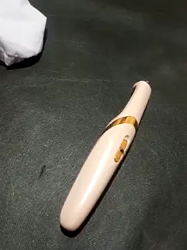 Snapshot of sua____vadia chatting on November 2025 01:17:01 AM sua vadia online show from November 2025 01:17:01 AM