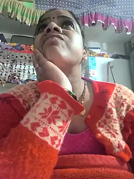 Snapshot of Hot_suini chatting on December 2025 04:24:01 PM Hot suini online show from December 2025 04:24:01 PM