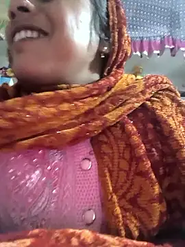 Hot suini online show from January 2026 04:42:02 PM