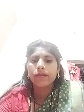 Snapshot of Maya_mohni chatting on November 2025 08:20:02 PM Maya mohni online show from November 2025 08:20:02 PM