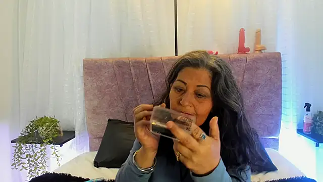 Victoriaa Anderson online show from March 2026 01:26:01 PM