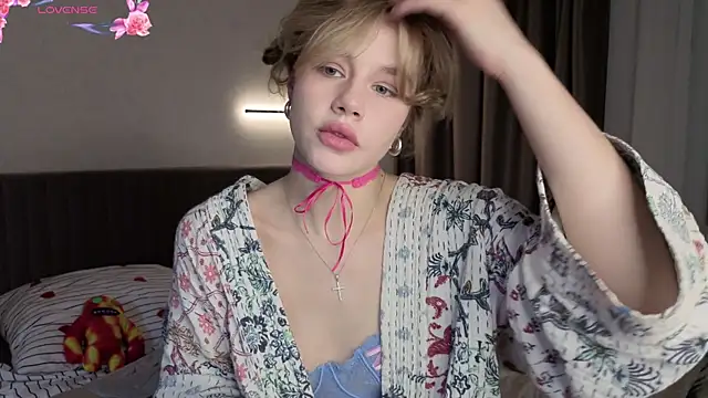 MiroslavaFairy online show from November 2025 06:29:01 PM