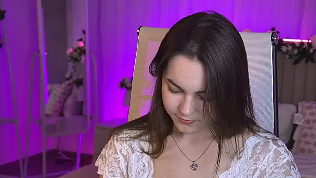 Snapshot of FrancescaCavaliere chatting on June 2026 09:44:02 AM FrancescaCavaliere online show from June 2026 09:44:02 AM