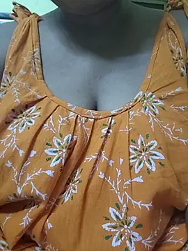 hotjuhi8 online show from November 2025 06:29:02 PM