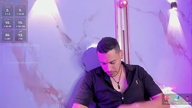 Aron and molly online show from December 2025 11:59:01 AM