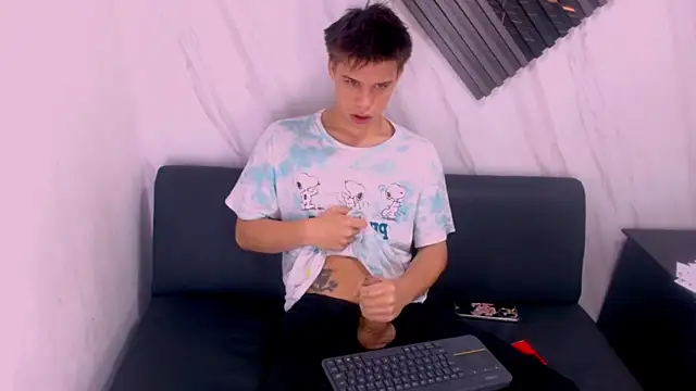 Liam York  online show from March 2026 08:26:01 AM