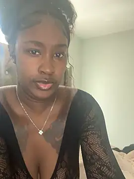 Snapshot of ToyaThick chatting on March 2026 05:06:01 PM ToyaThick online show from March 2026 05:06:01 PM