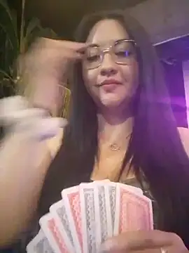 lady cristal online show from November 2025 03:06:02 AM