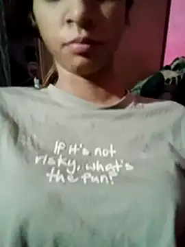 Snapshot of Your___Moonlight chatting on November 2025 08:31:01 PM Your Moonlight online show from November 2025 08:31:01 PM