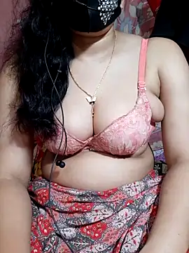 Snapshot of HotGirl23231 chatting on April 2026 05:54:01 PM HotGirl23231 online show from April 2026 05:54:01 PM