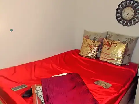 hotcassy online show from December 2025 07:36:01 AM