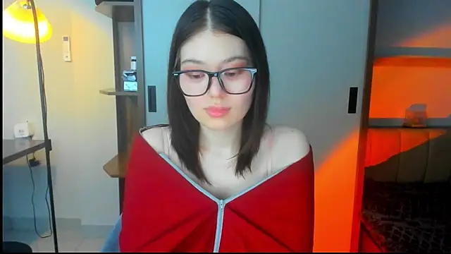 HopeLovely online show from February 2026 03:16:02 AM