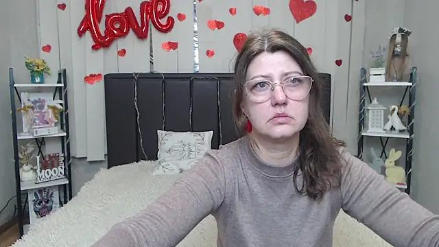 Snapshot of RoseHille chatting on March 2026 06:08:01 AM RoseHille online show from March 2026 06:08:01 AM