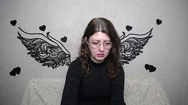 Snapshot of RoseHille chatting on March 2026 06:12:02 PM RoseHille online show from March 2026 06:12:02 PM