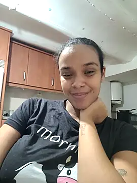 Snapshot of kyliecastell chatting on November 2025 04:43:02 PM kyliecastell online show from November 2025 04:43:02 PM