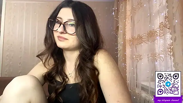 Snapshot of DonnieBooton chatting on April 2026 02:22:01 PM DonnieBooton online show from April 2026 02:22:01 PM