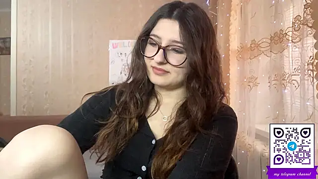 Snapshot of DonnieBooton chatting on April 2026 01:05:02 PM DonnieBooton online show from April 2026 01:05:02 PM