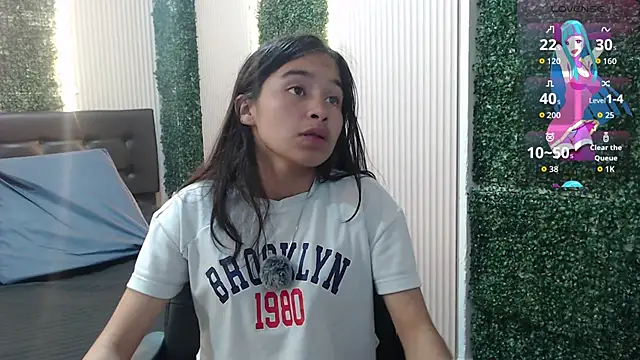 bunnywhite21 online show from December 2025 06:24:02 PM