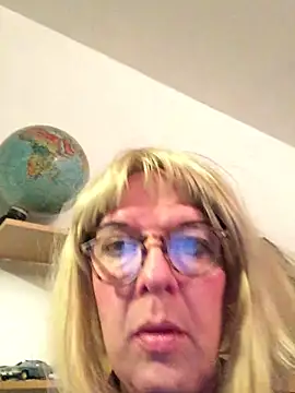 simone xdressing online show from November 2025 12:42:02 AM