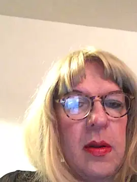 simone xdressing online show from February 2026 12:31:01 AM