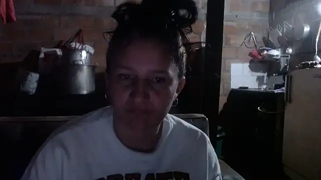 Snapshot of Sra_Angelina chatting on May 2026 04:17:02 AM Sra Angelina online show from May 2026 04:17:02 AM