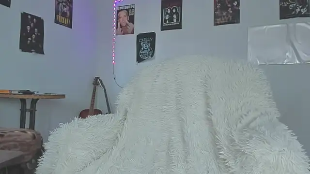 Snapshot of Huntall77 chatting on March 2026 08:26:33 AM Huntall77 online show from March 2026 08:26:33 AM