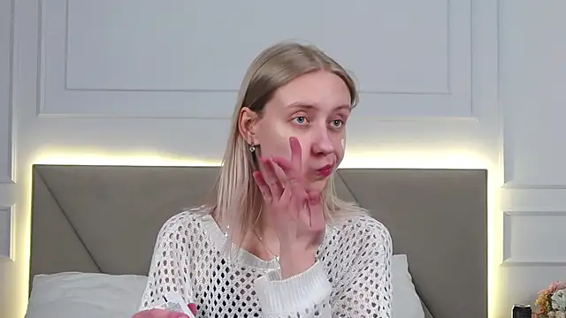 Snapshot of RachaelCute chatting on February 2026 09:35:02 AM RachaelCute online show from February 2026 09:35:02 AM